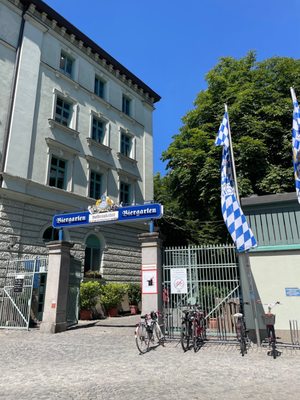 Hofbräukeller by null