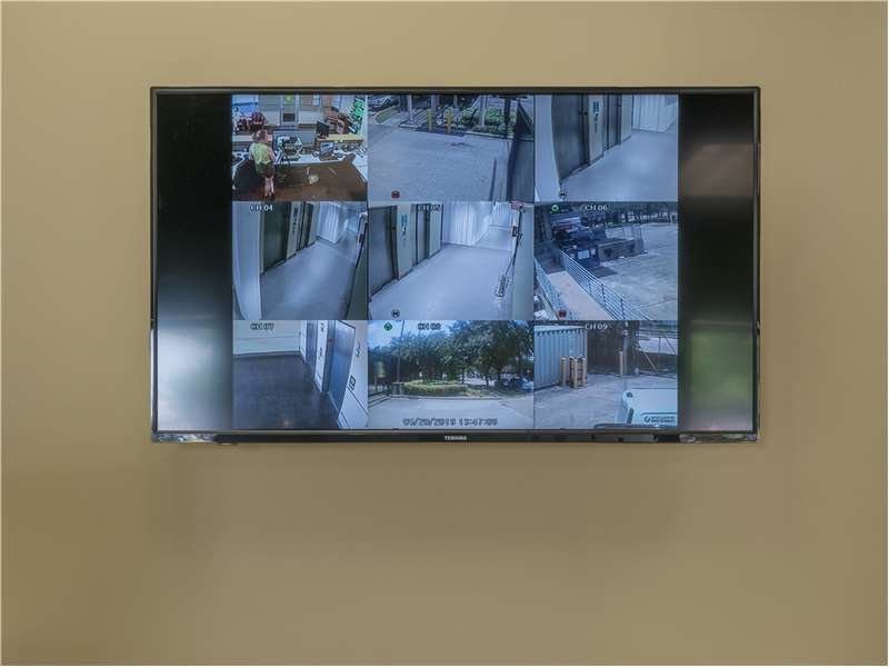 EXTRA SPACE STORAGE Updated July 2024 20 Photos & 26 Reviews 3011