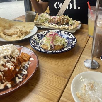 La Casa De La Abuela - Chilaquiles de birria, mermelada de asada, tamale de queso y rajas, tostadas de cueritos - Mexican Near Me - South Gate, California La Casa De La Abuela - Chilaquiles de birria, mermelada de asada, tamale de queso y rajas, tostadas de cueritos - Mexican Near Me - South Gate, California