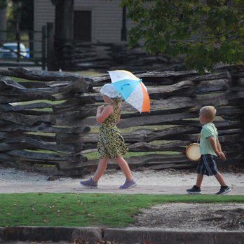 Michael Descher Photography - Kids in Colonial Williamsburg - Art Tours Near Me