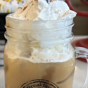 Le Peep - Pistachio almond milk latte - Breakfast & Brunch Near Me - Edison, New Jersey