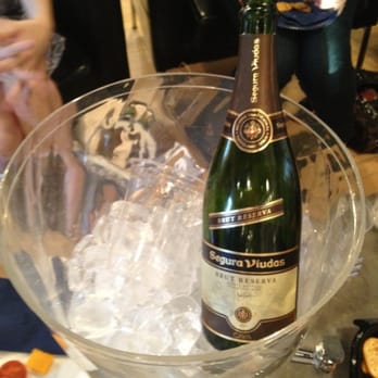 Yelp's Spa Night at Mood Swings - It's not a Yelp event without a bit of bubbly! - Local Flavor Near Me - Tempe, Arizona Yelp's Spa Night at Mood Swings - It's not a Yelp event without a bit of bubbly! - Local Flavor Near Me - Tempe, Arizona