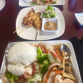1 Thai - Cashew SHRIMP Stir-fry... Satay Chicken... CHICKEN & BEEF STIR-FRY with the most delicious garlic sauce... Best in Oklahoma - Thai Near Me - Shawnee, Oklahoma 1 Thai - Cashew SHRIMP Stir-fry... Satay Chicken... CHICKEN & BEEF STIR-FRY with the most delicious garlic sauce... Best in Oklahoma - Thai Near Me - Shawnee, Oklahoma
