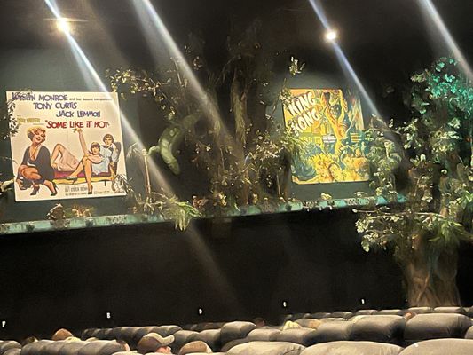 Hollywood Palms Cinema by null