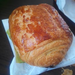 Boulanger Avé Alexandre - Pain au chocolaaaaat