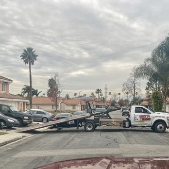 Liberty Towing - Liberty Towing completely blocking access to a cul-de-sac street for over a half an hour - Towing Near Me - Riverside, California Liberty Towing - Liberty Towing completely blocking access to a cul-de-sac street for over a half an hour - Towing Near Me - Riverside, California