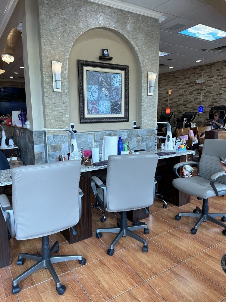 CRYSTAL NAIL SPA Updated August 2025 31 Photos 76 Reviews 1446
