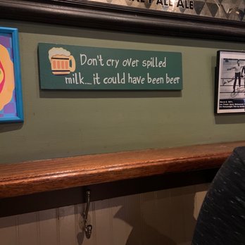 J. Dolan's - Pizza Near Me - Honolulu, Hawaii
