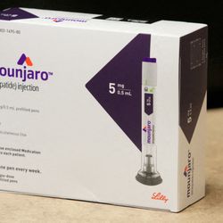Weight Loss Clinic Los Angeles - We offer Mounjaro for weight loss at a fraction of the price. We have the best compounded Mounjaro injections available.