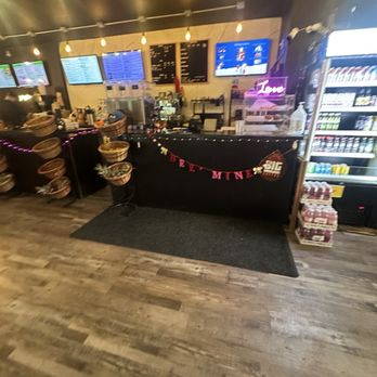 URBAN TREEZ CHICAGO - Order counter. - Health Markets Near Me - Chicago, Illinois URBAN TREEZ CHICAGO - Order counter. - Health Markets Near Me - Chicago, Illinois