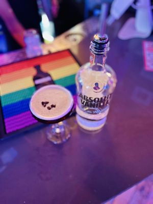 Bar Gaythering by null