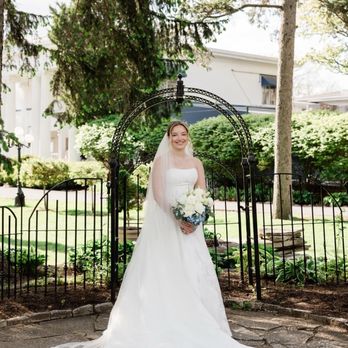 Wolsfelt's Bridal - Bridal Near Me - Aurora, Illinois Wolsfelt's Bridal - Bridal Near Me - Aurora, Illinois