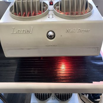 Modern Nails and Spa - Outdated Dryers - Nail Salons Near Me - Hoboken, New Jersey