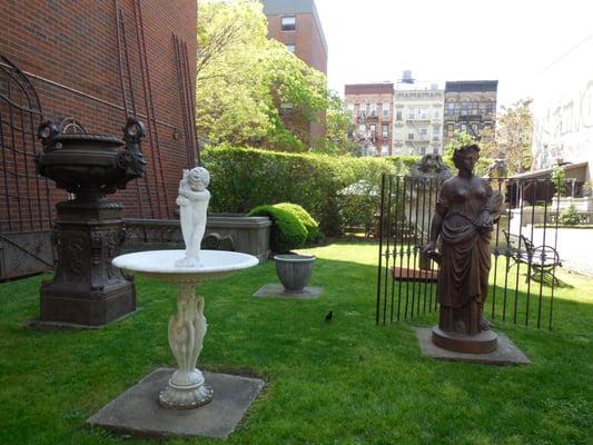 Elizabeth Street Gallery by null