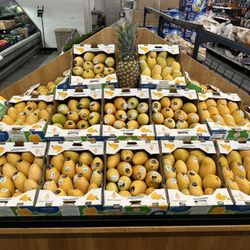 Grocery Hub - Fresh fruits
