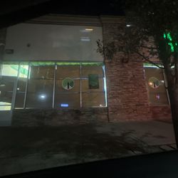 Dollar Tree - Place closed down or not open