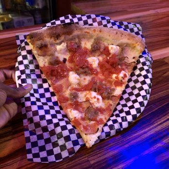 Graffiti pizza - Order: Sausage, bacon, ricotta, garlic and tomato - Pizza Near Me - Oakland, California Graffiti pizza - Order: Sausage, bacon, ricotta, garlic and tomato - Pizza Near Me - Oakland, California