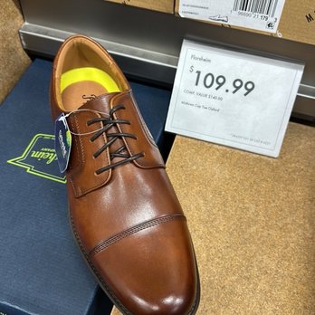 DSW Designer Shoe Warehouse - Shoe Stores Near Me - Pleasant Hill, California