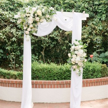 Amour Florist  - Arch, flowers - Wedding Planning Near Me - Elk Grove, California
