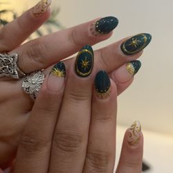 Shape Nail Lounge