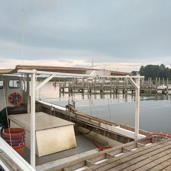 LeadBelly’s Restaurant - a boat docked at a dock - Seafood Near Me - Reedville, Virginia LeadBelly’s Restaurant - a boat docked at a dock - Seafood Near Me - Reedville, Virginia