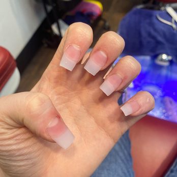 Beverly Nails Salon - Nail Salons Near Me - Georgetown, Texas