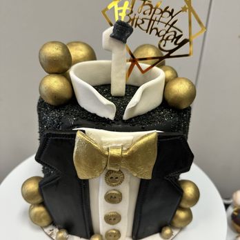 Simply Delicious by Meri - Mr Onederful cake - Desserts Near Me Simply Delicious by Meri - Mr Onederful cake - Desserts Near Me
