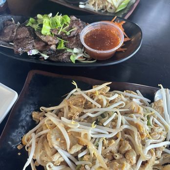 Ekkamai Thai Restaurant - Pad thai and crying tiger - Thai Near Me - Los Angeles, California Ekkamai Thai Restaurant - Pad thai and crying tiger - Thai Near Me - Los Angeles, California