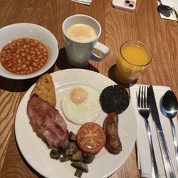 Beefeater - Typical English Breakfast - Morning Buffet