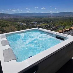 Dolphin Pools & Spas