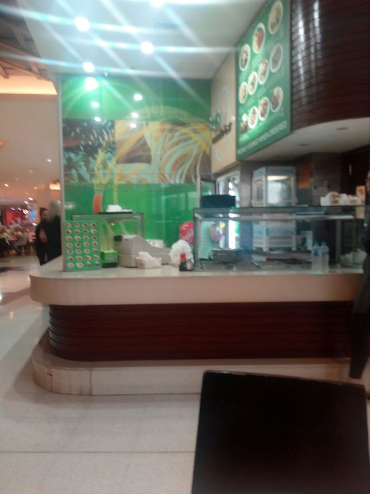 WOK N WOLL NOODLE BAR 271 Queen St, Campbelltown New South Wales