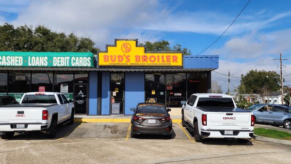 Bud's Broiler by null