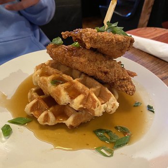 The Howlin Bird - Chicken 'N Waffles - Chicken Shop Near Me - North Canton, Ohio