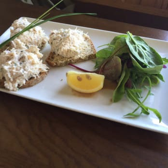Stoop Your Head - Crab sandwich - Pubs Near Me - Skerries, D