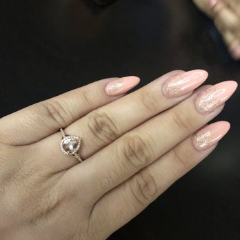Hi-Shine Nails - Acrylic with ombré glitter - Nail Salons Near Me - Holyoke, Massachusetts