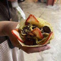 matcha and pistachio crepe