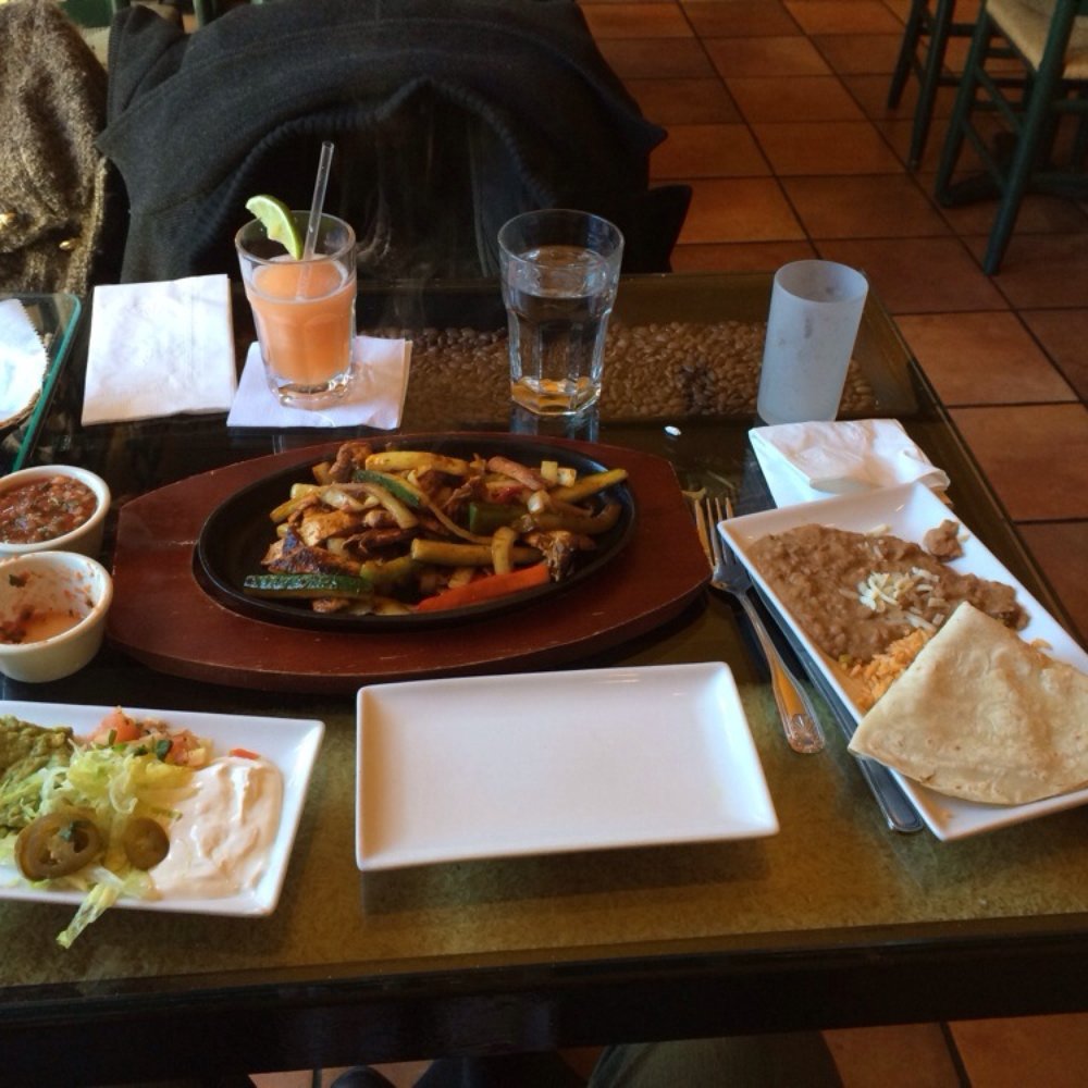 Refried Beans - Chicken fajitas lunch special with mango frozen margarita. - Tacos Near Me - New York, New York Refried Beans - Chicken fajitas lunch special with mango frozen margarita. - Tacos Near Me - New York, New York