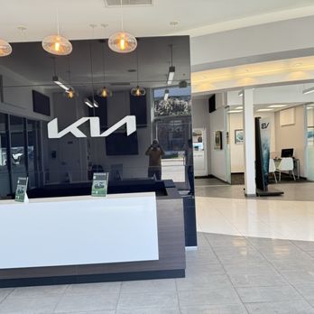 Putnam Kia - Used Car Dealers Near Me - Burlingame, California