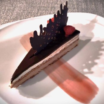 Bali Oceanfront - Chocolate Cake - Seafood Near Me - Honolulu, Hawaii