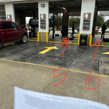 Jiffy Lube - More standing around while I wait and wait and wait. - Oil Change Stations Near Me - Hurst, Texas