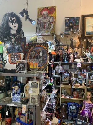 Cold Spring Antiques Center by null