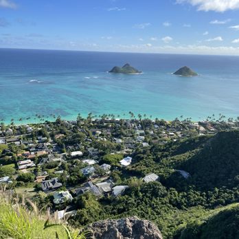 Lanikai Pillbox Hike - What a view of the Mokuluas from top - Hiking Near Me - Kailua, Hawaii Lanikai Pillbox Hike - What a view of the Mokuluas from top - Hiking Near Me - Kailua, Hawaii