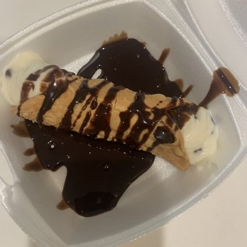 Amore Italian Restaurant - Cannoli - Italian Near Me - Brandon, Mississippi