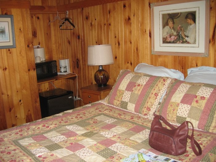 TIDE WATCH CABINS 11 Photos 560 Eden St, Bar Harbor, ME Yelp