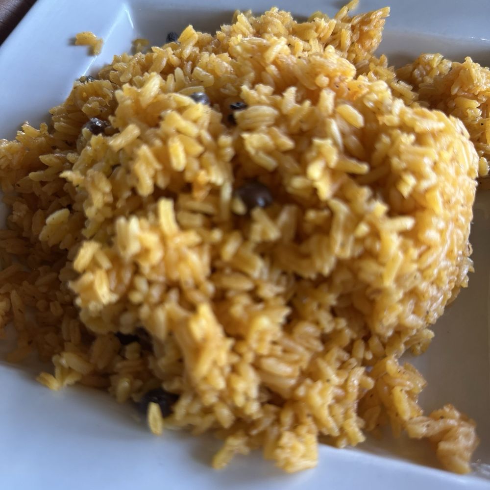 Dominican Restaurant - Yellow Rice / Moro de Gandules - Dominican Near Me - Uniondale, New York Dominican Restaurant - Yellow Rice / Moro de Gandules - Dominican Near Me - Uniondale, New York