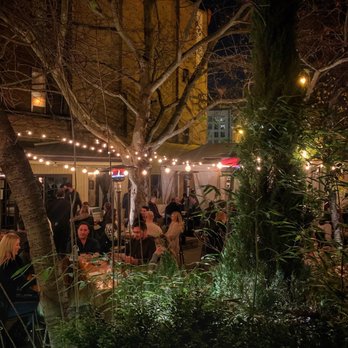 Piccolo Sogno - Back patio space - Italian Near Me - Chicago, Illinois Piccolo Sogno - Back patio space - Italian Near Me - Chicago, Illinois