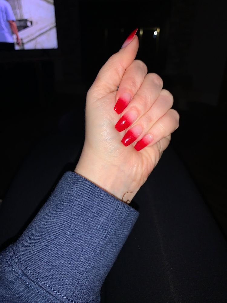 Absolute Nails Logo