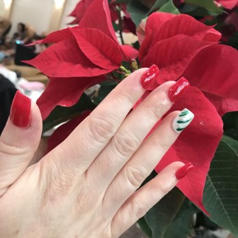 2Q Nails Bar - Beautiful job by Jenni! Christmas nails! My real nails! - Nail Salons Near Me - Norco, California