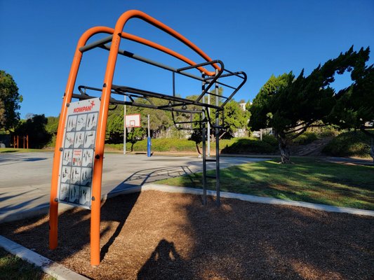 Fox Hills Park by null