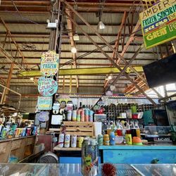 Amber's Tropical Escape - Best hang and conversation in the market!